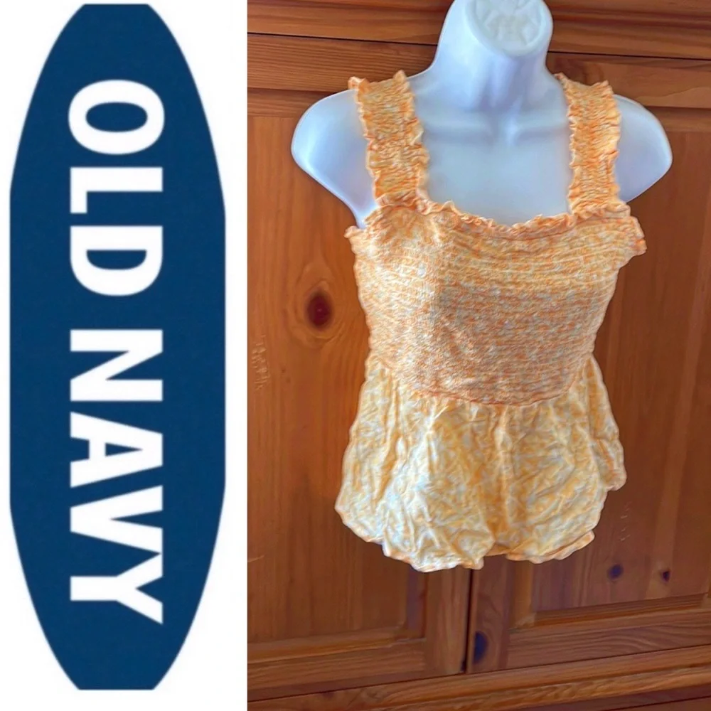Old Navy Ruffled Crop Tank 🧡🤍 - Picture 3 of 12